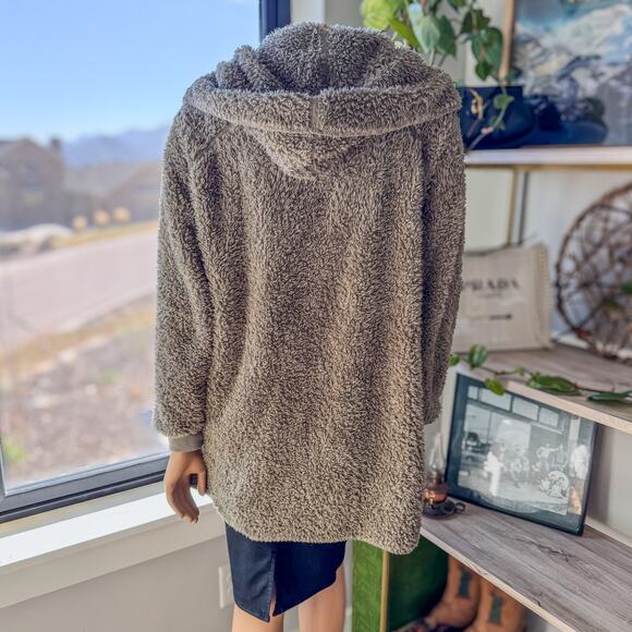 UnHide For Love Not Fur, Shleepy Hooded Cardigan/Robe-Taupe Ducky Women's Small - Picture 5 of 12